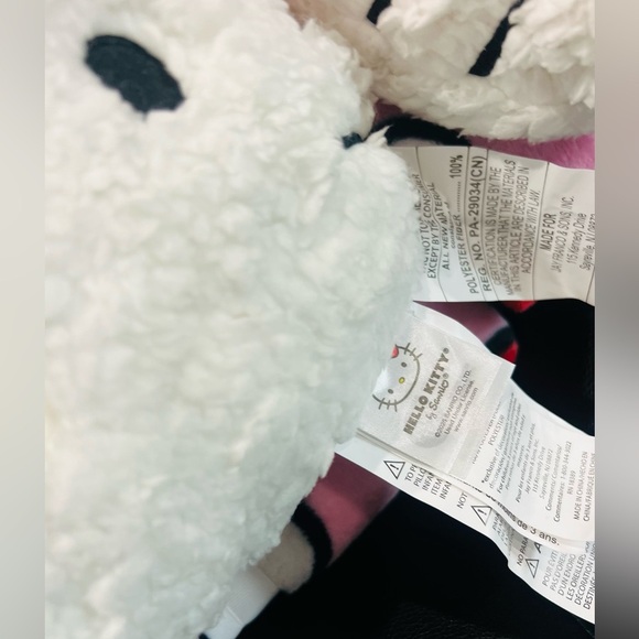 NEW HELLO KITTY NOGGINZ PILLOW & PLUSH BLANKET SET - Picture 8 of 9